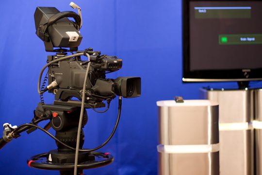 kameres studio tv